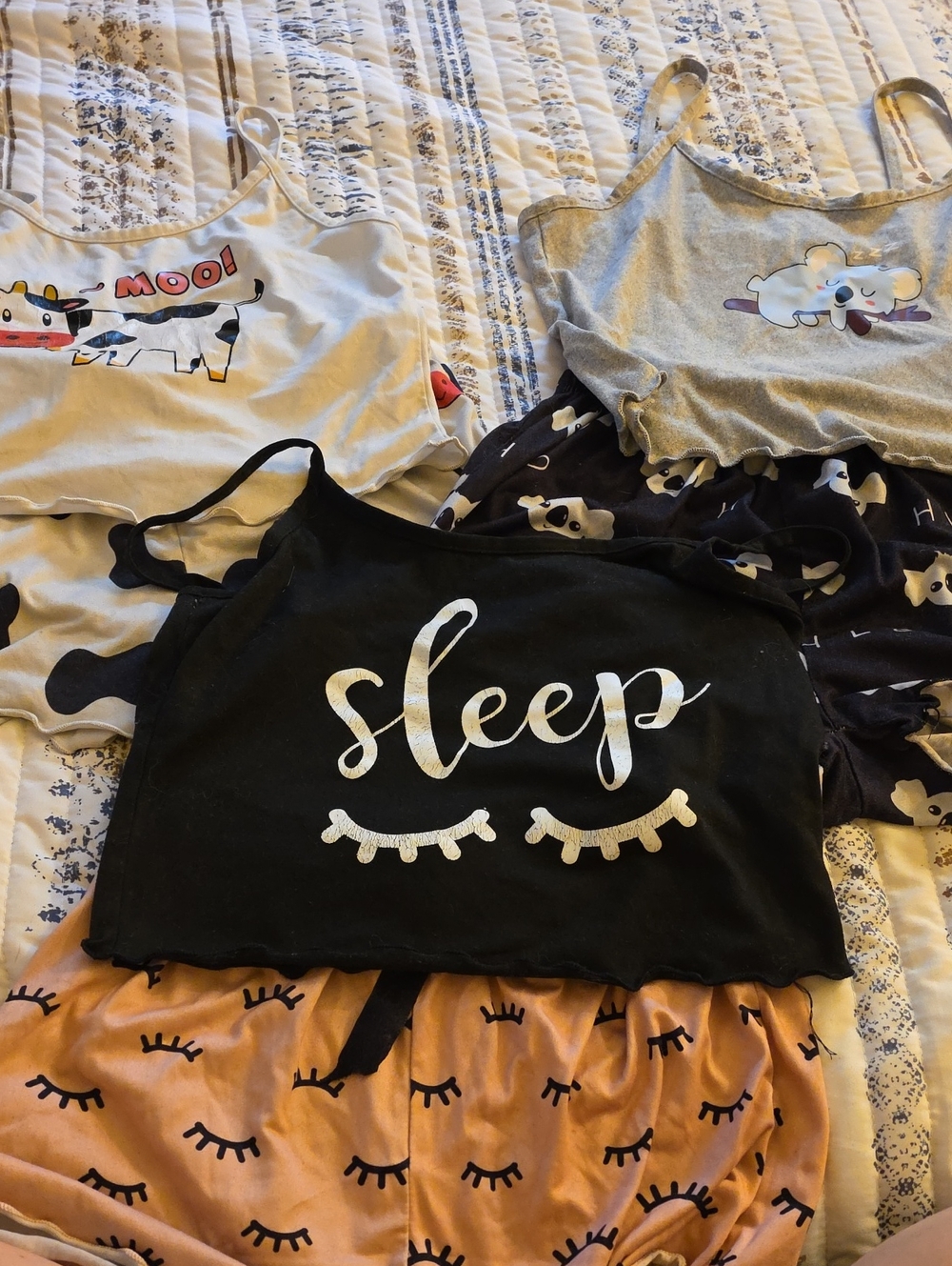 Black 'Sleep' Pajama Crop Top with Pink Eyelash Print Shorts
